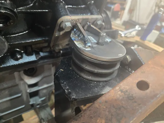 Crankshaft pulley fitted to engine front