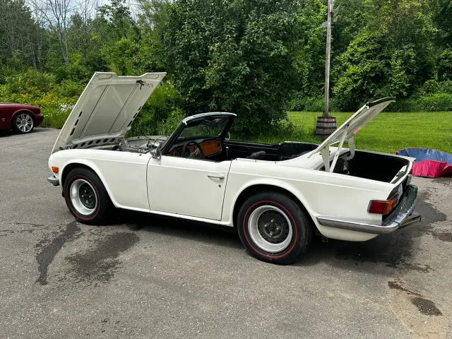 White TR6 with bonnet and boot open